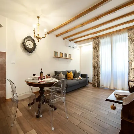 Casa Sorelle - Flo
